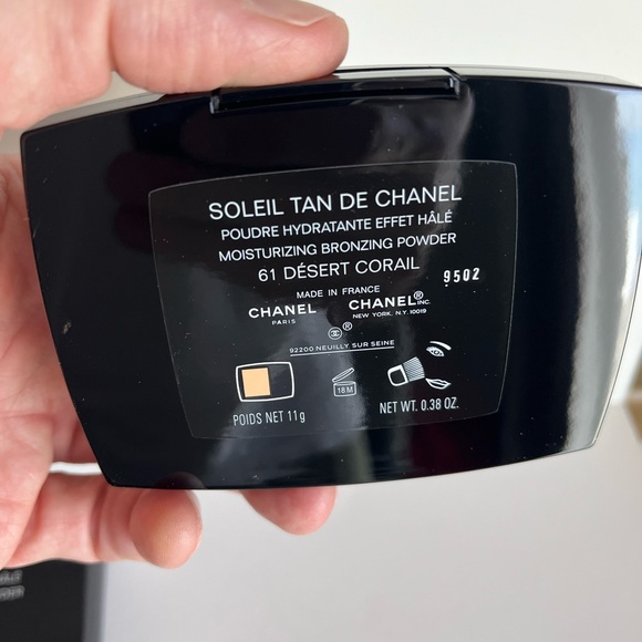 Chanel Moisturizing Bronzing Powder #61 Desert Corail NEW  Never Used - Picture 2 of 3